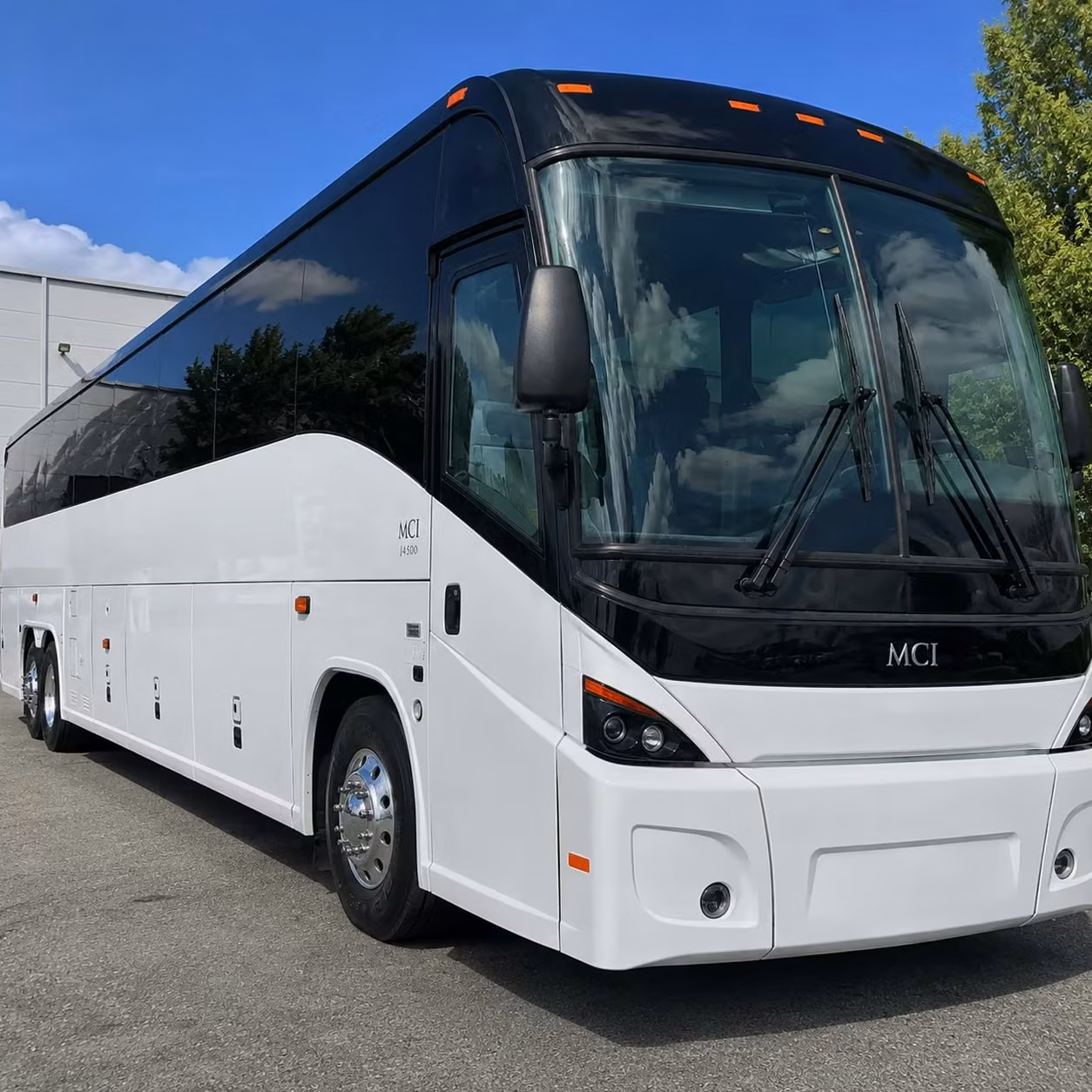oremcharterbus com makes it easy to shuttle employees between orem and salt lake city